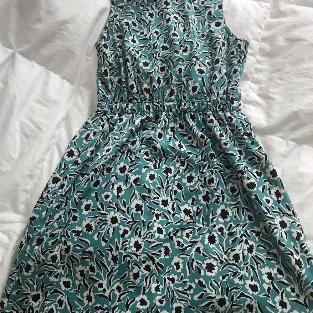 NWOT...Loft 👗 - Picture 4 of 4